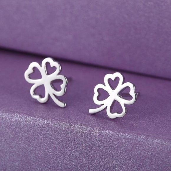 NEW 925 Sterling Silver Clover Stud Earrings - Picture 3 of 8